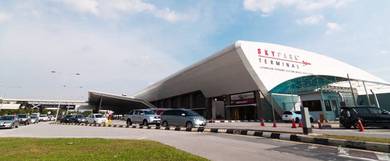 Near Subang Airport ! Govement Offer 100k @ 2 Room Freehold 