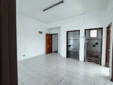Apartment Sri Mayang Near Paradigm Mall and Yuk Chai School To Let