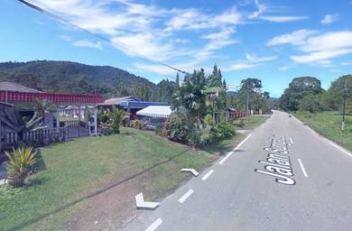 (Tepi Jalan Besar + Ada Sungai) di Sungai Lui Hulu Langat