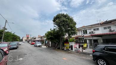 Double Storey, Front Field, Bandar Bukit Tinggi, Klang