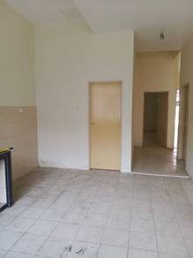 Single-storey terraced house @ Tmn Puteri Indah, Kuala Rompin, Pahang