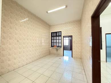 Ulu Tiram Taman Pelangi Indah 2 Storey Terrace 22x80 Gated Guarded