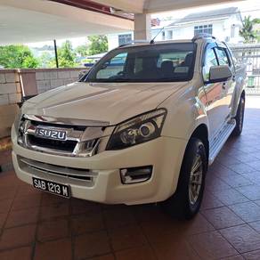 Isuzu D-MAX 3.0 V-CROSS SAFARI 4x4 (A)