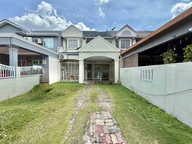 FACING OPEN! NICE 2 Storey BTHO Bandar Tun Hussein Onn Cheras Selangor