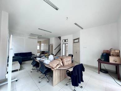 Desa Tebrau 2.5 Storey Semi D Mount Austin G&G