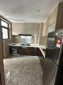 R & F JB Town  2 Bed  Fully Furnished CIQ 1 car park