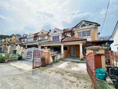 End Lot Double Storey Taman Putra Budiman Balakong Cheras