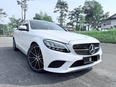 Mercedes Benz C200 1.5 37KMILEAGE FACELIFT