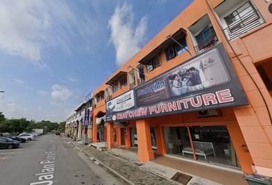 1st Floor Office 1050sf Facing Main Road @ Taman Putra Perdana Puchong