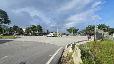 Senai Idaman Industrial Park Petrol Station Land near Factory MainRoad
