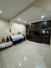 Double storey Permas Jaya / Near Ciq / Full Loan / Below market