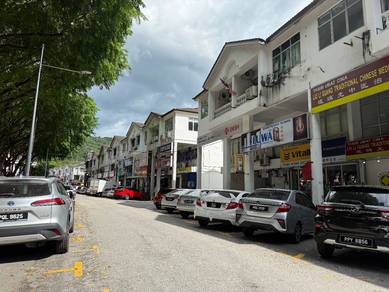 Most Value unit_Medan Angasana 3 storey shop lot facing field