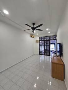 Single Storey House 4Bedrooms Partially Furnish @ Bukit Indah