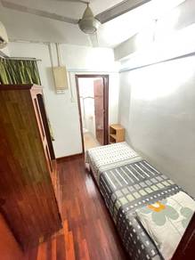Single Room attach bath Mini Master Bistari beside WTC LRT GHKL