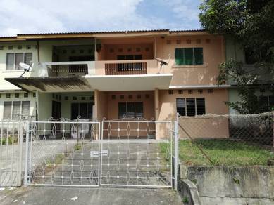 Double Storey House Section 11 Petaling Jaya for RENT!!!