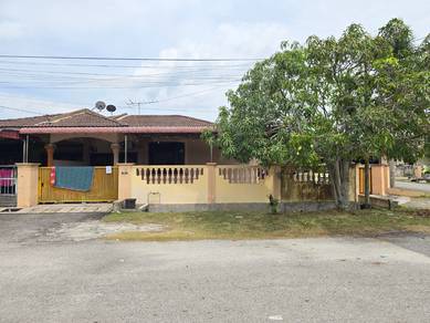 Single Storey Semi-D House At Taman Siputeh Pancaran, Pusing, Perak.