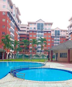 Fully renovated well maintained low level termurah.ada lift