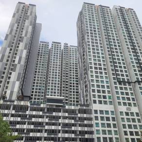 D'Summit Residences High Floor for Sale