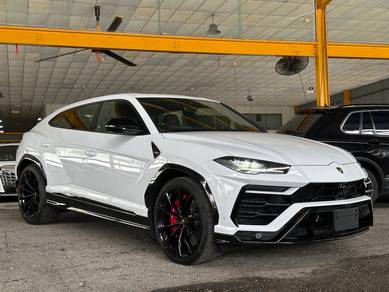 RED INTERIOR 2022 Lamborghini URUS 4.0 TWIN TURBO