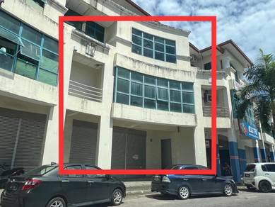 Alamesra 3 storey Shoplot For Sale ( Intermediate Unit )
