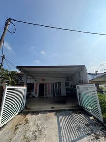 CORNER LOT Single Storey Terrace Bandar Kinrara Puchong