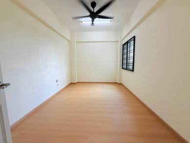 Tampoi Condo , Tip Top Cond ,Full Loan Cash Out , 2 Carpark Near CIQ