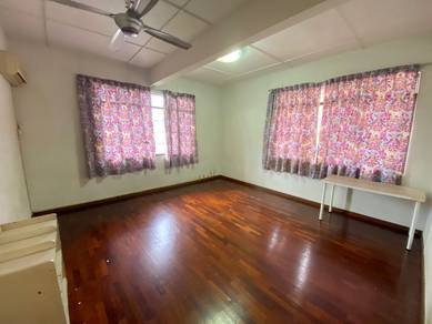 Adjacent to Beverly Hill phase 2 detached house for rent