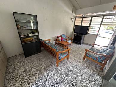 Bercham Single Storey Terrace House Corner For Sale/ First Home Buyer