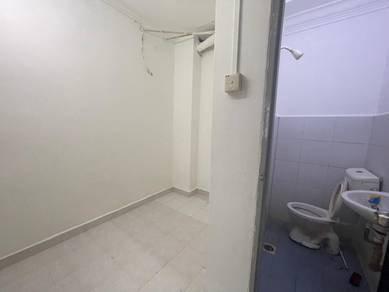 Bukit Indah / Jalan Indah 5 8 Bed  Not Furnished Nusa Bestari Tuas