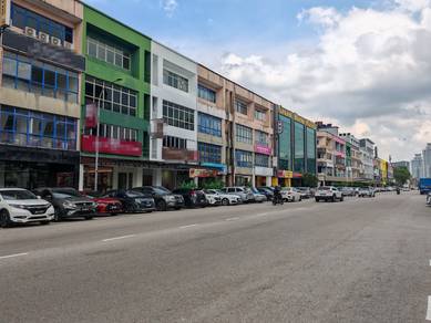 Permas Jaya 4 Storey Shop Corner lot For Sale