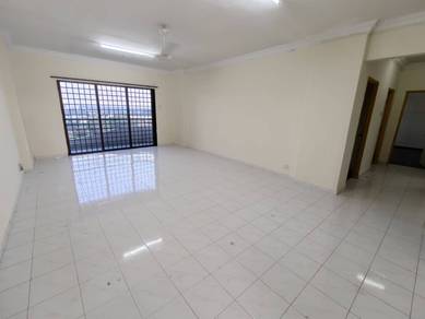 Blk A Level 14 Spacious unit for Rent @ Seri Mutiara Apartment