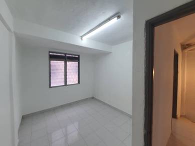 (FULL LOAN) Seri Puteri Condo, Cheras Reno Near LRT Cheras Non Bumi