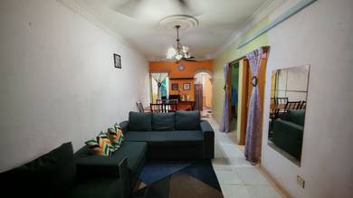 FULLY RENO RUMAH CANTIK Flat Desa Mentari, Taman Medan, Petaling Jaya
