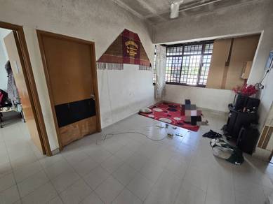 Flat Taman Perling