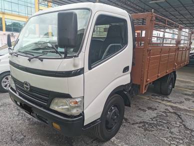 2012 Hino 3 Tan Kargo Kayu 14"Kaki 