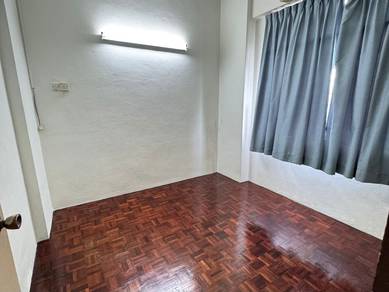 Mewah Court apartment Blok 98,  850sf, Jelutong