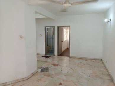 Subang Perdana Goodyear Court 5 for rent. Near LRT station, Taipan USJ