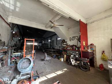 Klang-Jln Haji Sirat 1.5 Storey Link Factory  25x80 Freehold For Sell