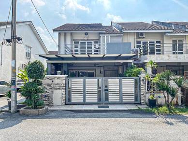 Seksyen 15, Bangi. Renovated Double Storey Terrace Garden Homes
