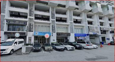 Maxim Citylights Facing Mainroad Space For rent Suitable for Kiosk