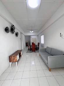 FULLY FURNISHED l NEAR LRT Apart Jalil Damai Bukit Jalil Kuala Lumpur