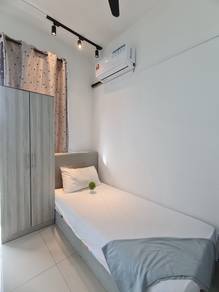 All Female Single Room @ Bayan Lepas. All female only. Mixed Races