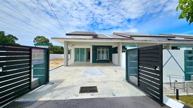 Teres Corner Lot Di Taman Aman Damai 2 Sitiawan Untuk Dijual
