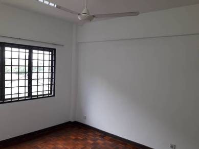 Apartment Mon Glori 2+1Bed Partial Furnish @ Permas Jaya / Masai