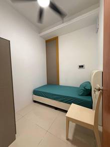 R&F Princess cove / phase 1 / single room / walk 10min CIQ / JB town