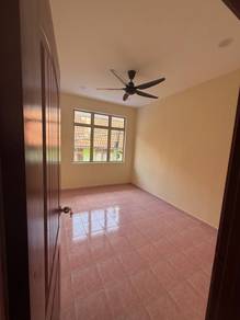 HOT AREA Refurbish Unit💥 2 Storey Taman Bukit Chedang Seremban MURAH