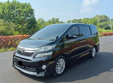 Toyota Vellfire 2.4 ZG MPVs # Pilot Seats