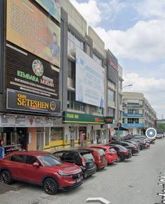 Bandar Seri Puteri Bangi Ground Floor Mainroad Shop For Rent , Kajang