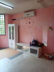 Partially Furnished 3-Bed Condo @ Desa Temenggung Batu Caves