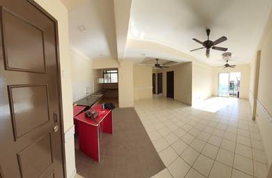 Spacious 3-Bed Condo @ Pangsapuri Saujana Gombak, Batu Caves